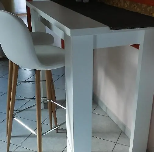 Dorina * 佐洛卡罗斯